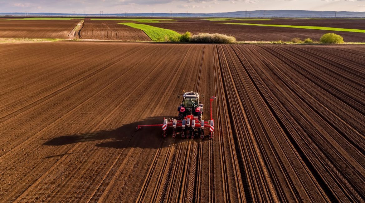 How the Iran War Is Reshaping U.S. Agriculture 1 Iran War Agricultural Financing Fuel Fertilizer